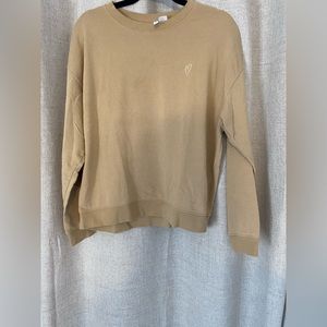 Tan crew neck sweatshirt